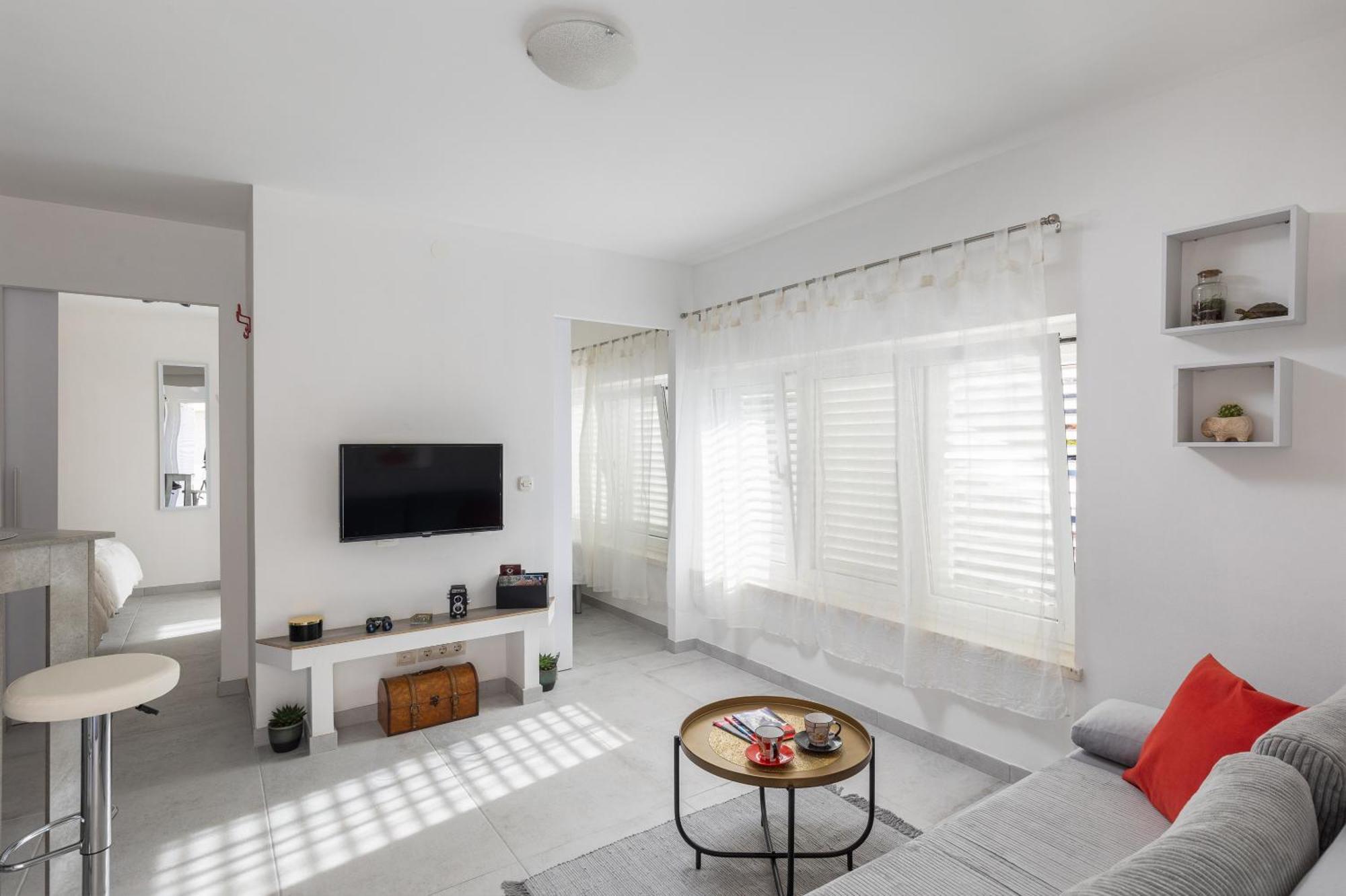 Apartment Domus